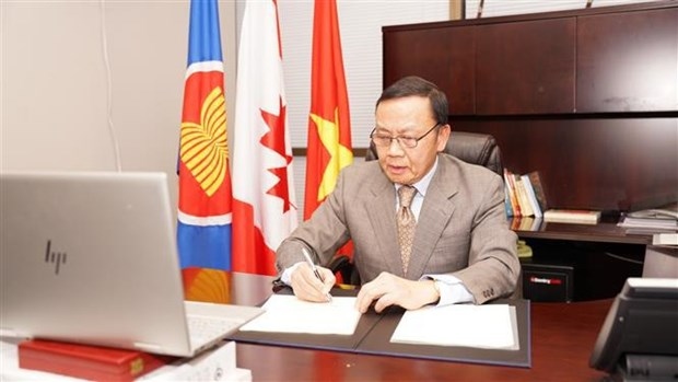 vietnamese education ministry, british columbia seal cooperation deal picture 1