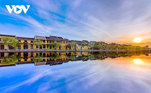 Hoi An ancient city, a world heritage site recognized by UNESCO in Quang Nam province, is honoured as part of Asia’s Leading Cultural City Destination category.