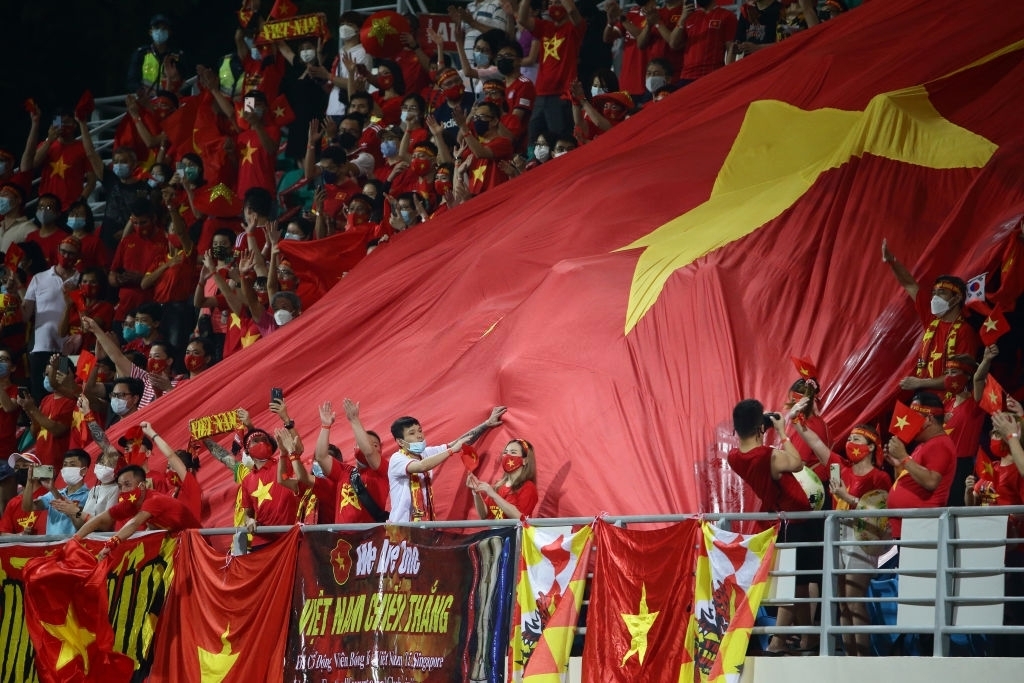 Cổ động viên tiếc nuối khi ĐT Việt Nam bị ĐT Indonesia cầm hòa