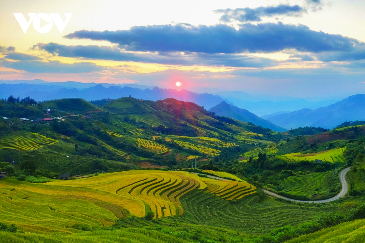 du lich lai chau doi moi va phat trien ben vung hinh anh 1