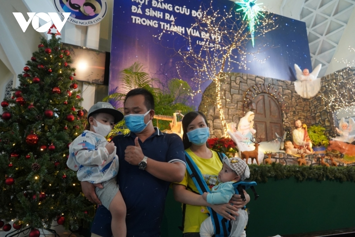 churches across hcm city get decked out ahead of christmas picture 12
