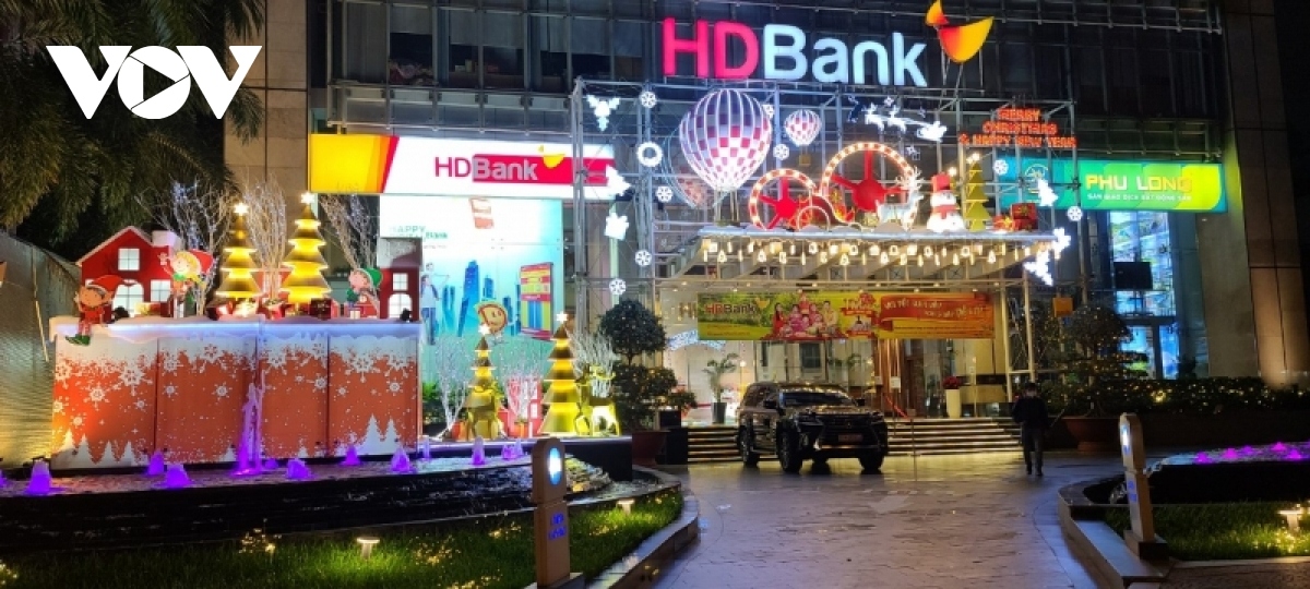 churches across hcm city get decked out ahead of christmas picture 13