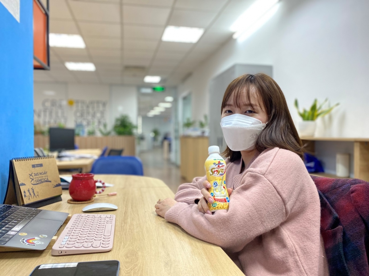 Chiếc nắp đậy cùng Gen Z trên mọi nẻo đường