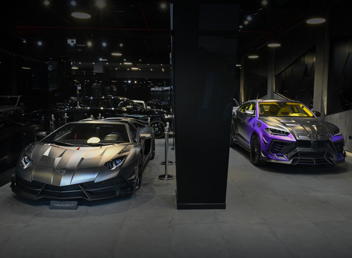 hang-do-mansory-gioi-thieu-nhung-phien-ban-dac-biet-danh-tang-cho-uae