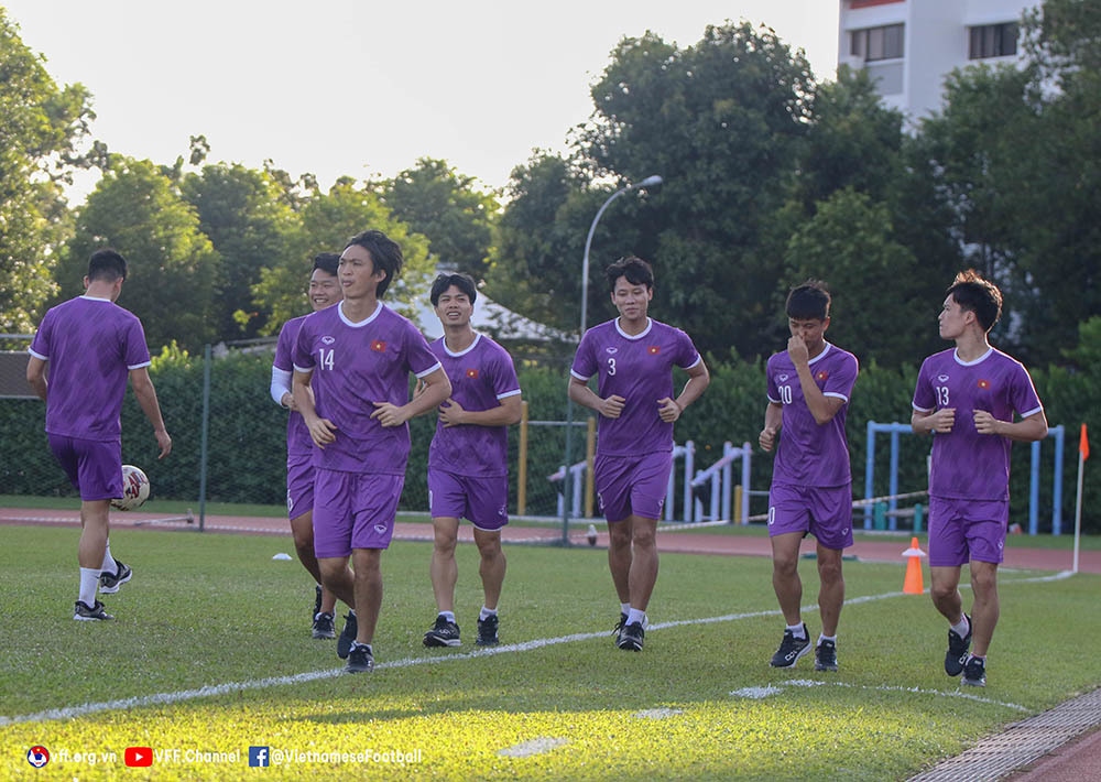 vietnam back training in preparation for indonesia clash picture 1