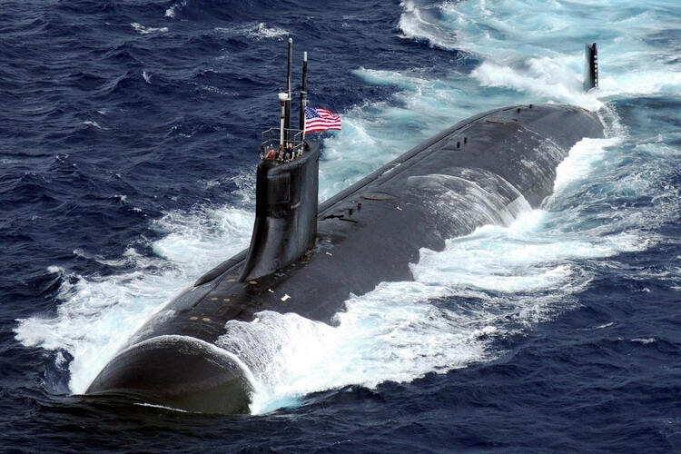 Tàu ngầm hạt nhân USS Connecticut của Mỹ. Ảnh: Seaforces.org