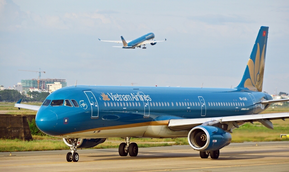 air lease corp. helps vietnam airlines restructure aircraft fleet picture 1