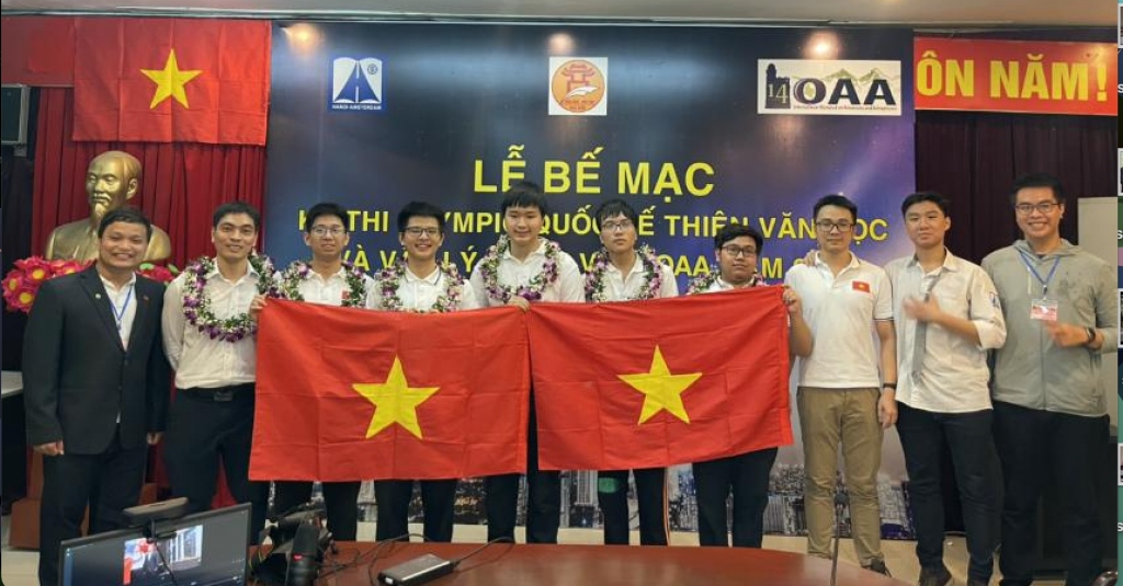 Vietnamese students have won five medals at the IOAA 14 in Colombia. (Photo: tuoitrethudo.com.vn)