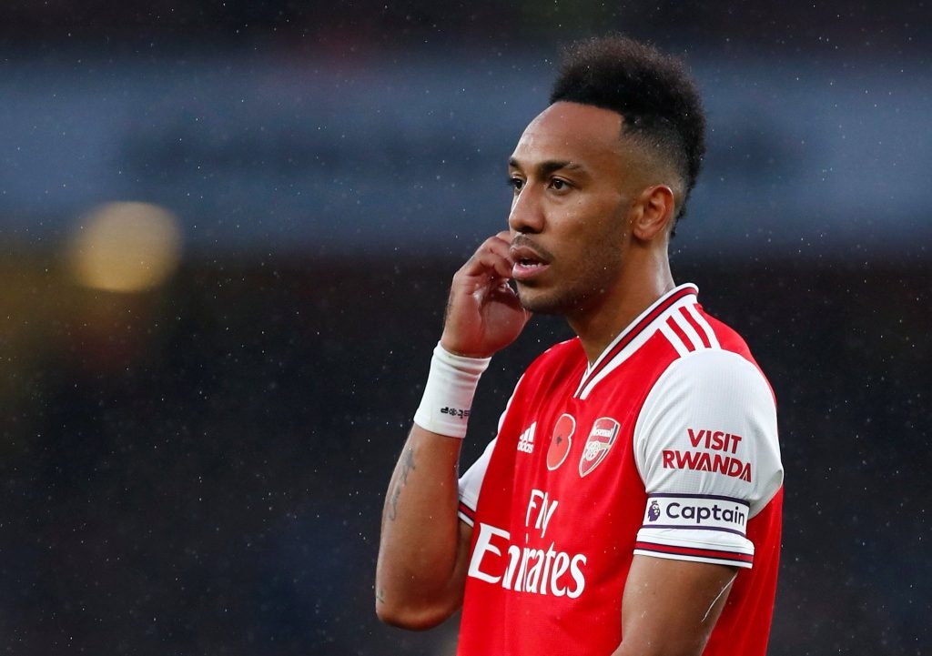 aubameyang bi tuoc bang doi truong arsenal hinh anh 1