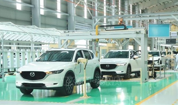 automobile sales enjoy growth at year s end picture 1 automobile sales enjoy growth at year s end picture 1