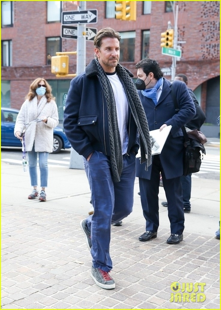 tai tu bradley cooper phong do ra pho giua on ao tai hop tinh cu irina shayk hinh anh 5