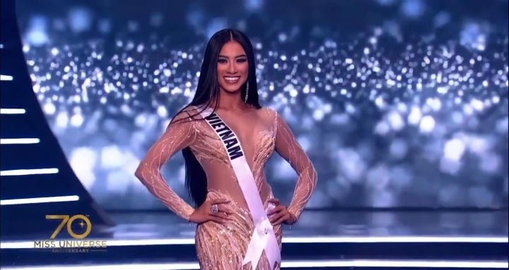 kim duyen puts in strong performance at semi-final night of miss universe 2021 picture 3