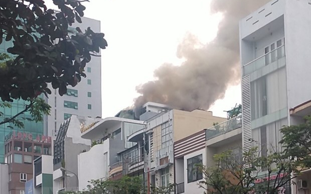 dap tat kip thoi vu chay tai nha cao tang giua trung tam Da nang hinh anh 1