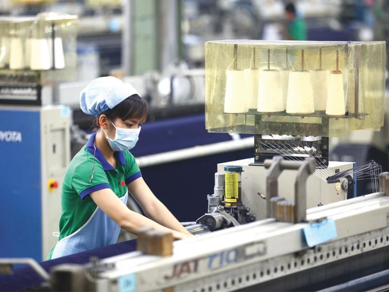 There is positive outlook for FDI inflows in Vietnam next year (Photo: diendandoanhnghiep.vn)