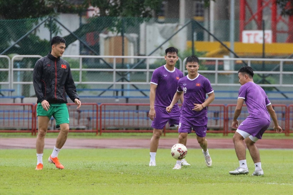 national squad hold first training session in singapore ahead of aff cup 2020 picture 4
