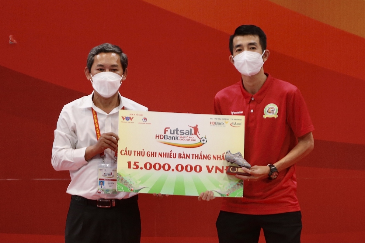 thai son nam defend championship at national futsal hdbank championship picture 6 thai son nam defend championship at national futsal hdbank championship picture 6
