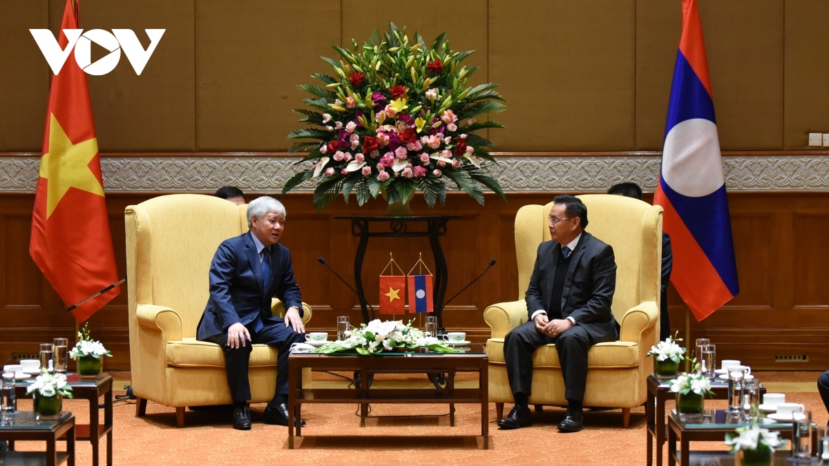 vff leader meets with top lao legislator picture 1