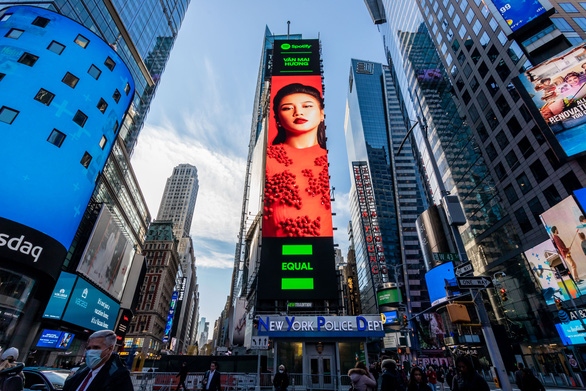 van mai huong appears in spotify campaign on times square billboard picture 1