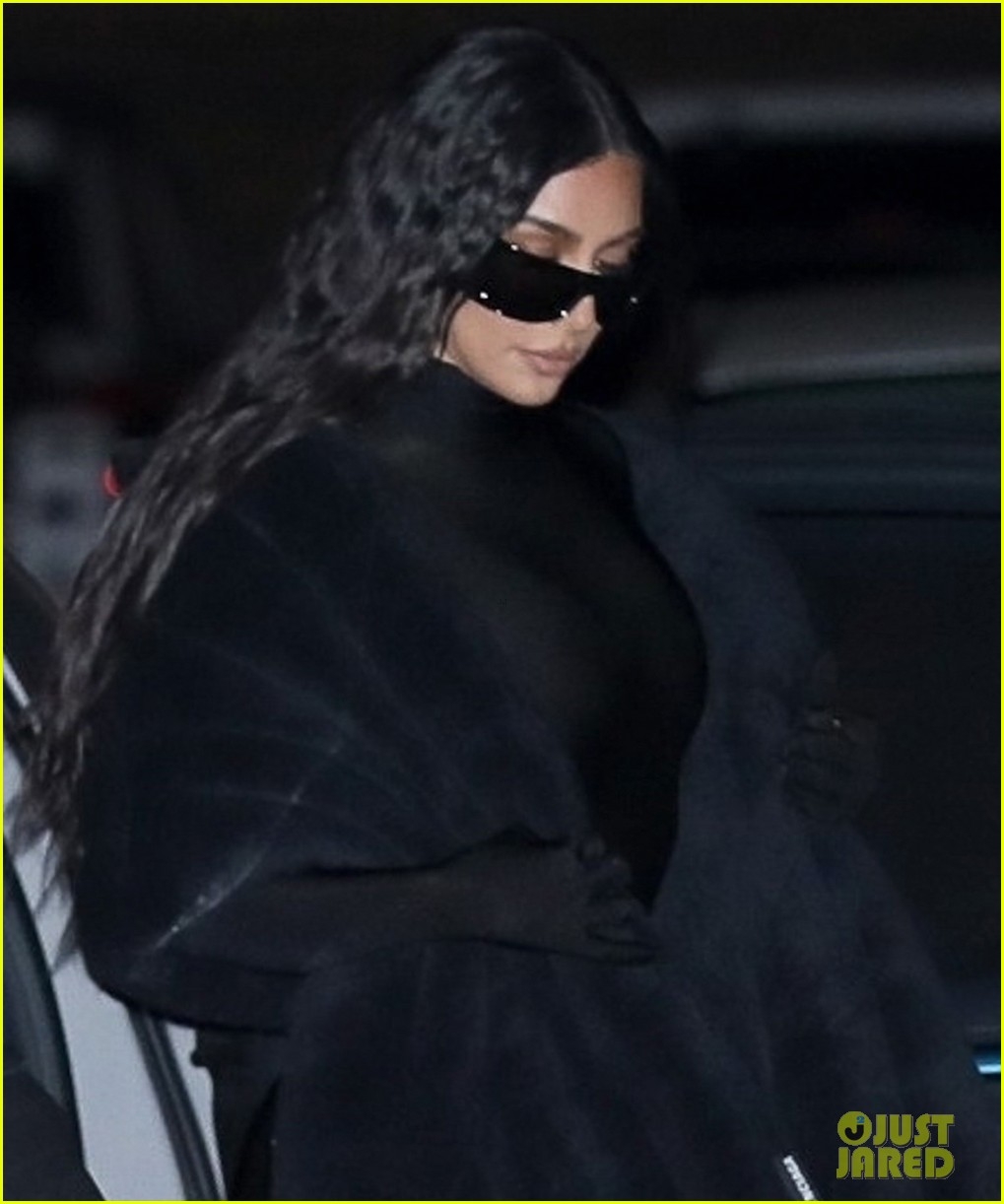 kim kardashian sanh dieu di an toi cung me giua tin don hen ho pete davidson hinh anh 4