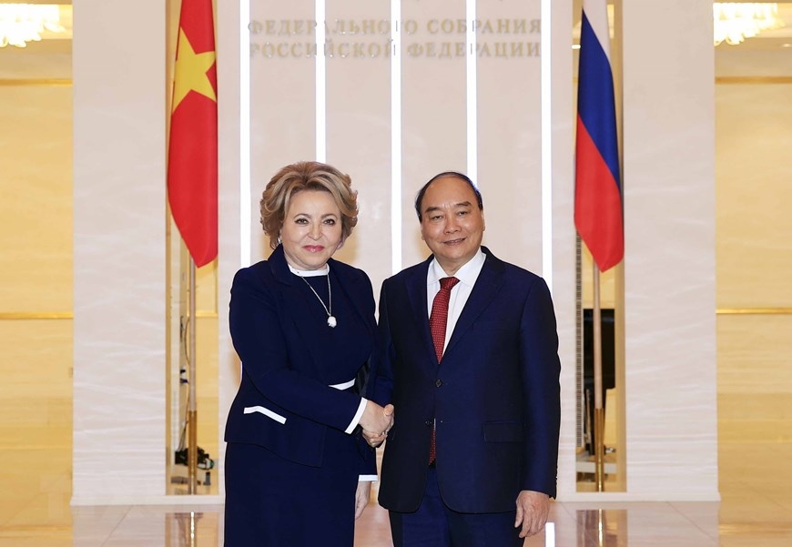 Chủ tịch nước Nguyễn Xuân Phúc gặp Chủ tịch Hội đồng Liên bang Nga Valentina Matvienko. (Ảnh: Thống Nhất/TTXVN)