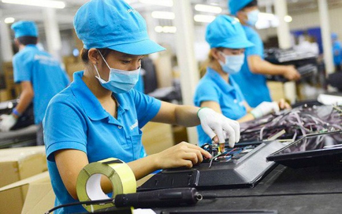 us investors continue to inject billions of us into vietnamese market picture 1