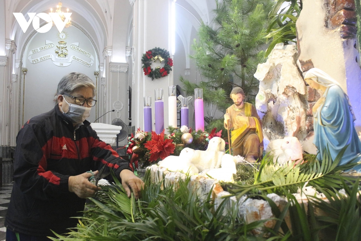 churches in hanoi prepare for christmas amid covid-19 fight picture 6 churches in hanoi prepare for christmas amid covid-19 fight picture 6