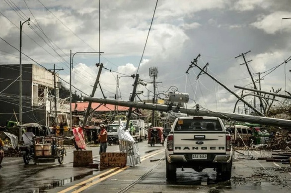 Khung cảnh tan hoang khó tin sau khi bão Rai đổ bộ vào Philippines ngày 16/12. Ảnh: AFP