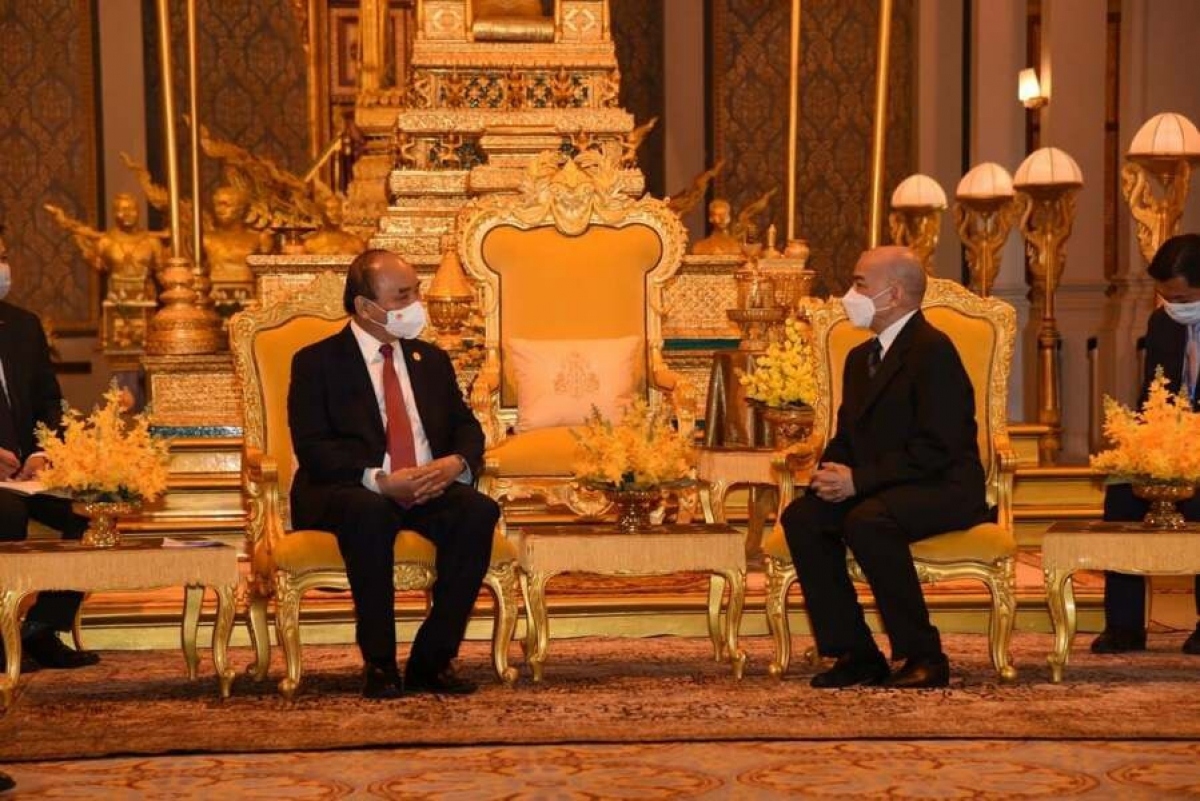 state president phuc warmly welcomed in phnom penh picture 8