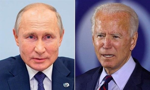 Tổng thống Nga Vladimir Putin (trái) và Tổng thống Mỹ Joe Biden. (Ảnh: Euro Weeky News