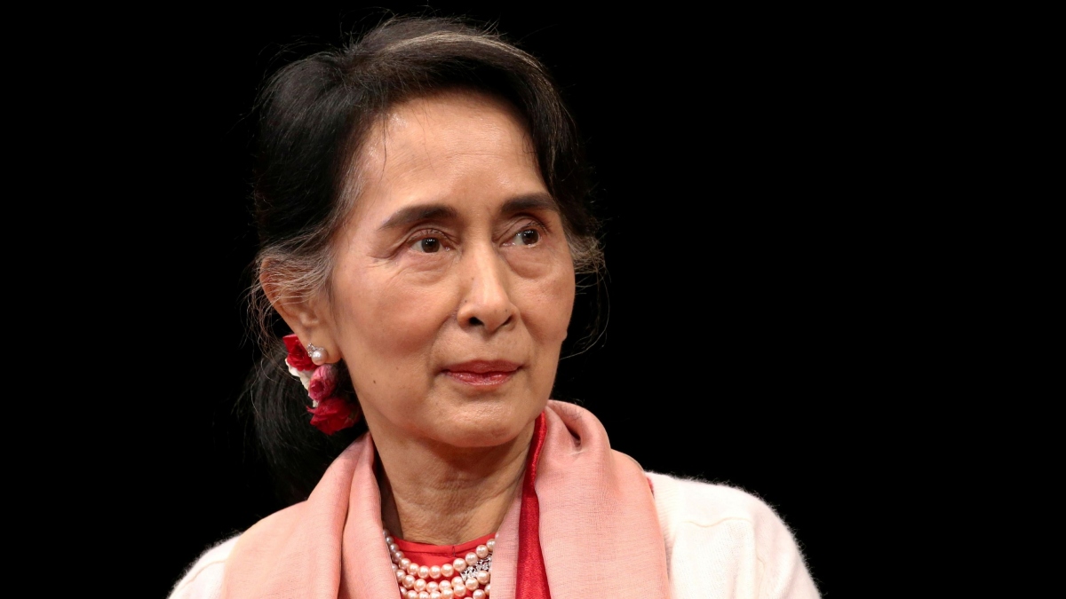 ba aung san suu kyi duoc giam an tu xuong 2 nam hinh anh 1