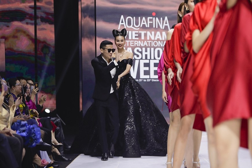 Vietnam International Fashion Week 2021 kicks off