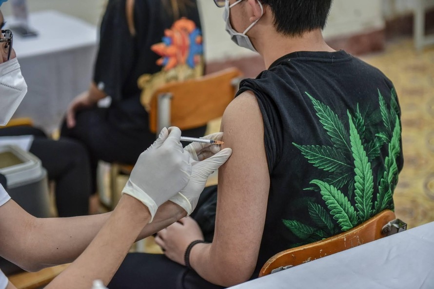 ha noi hoan tra hai lo vaccine gia han hinh anh 1