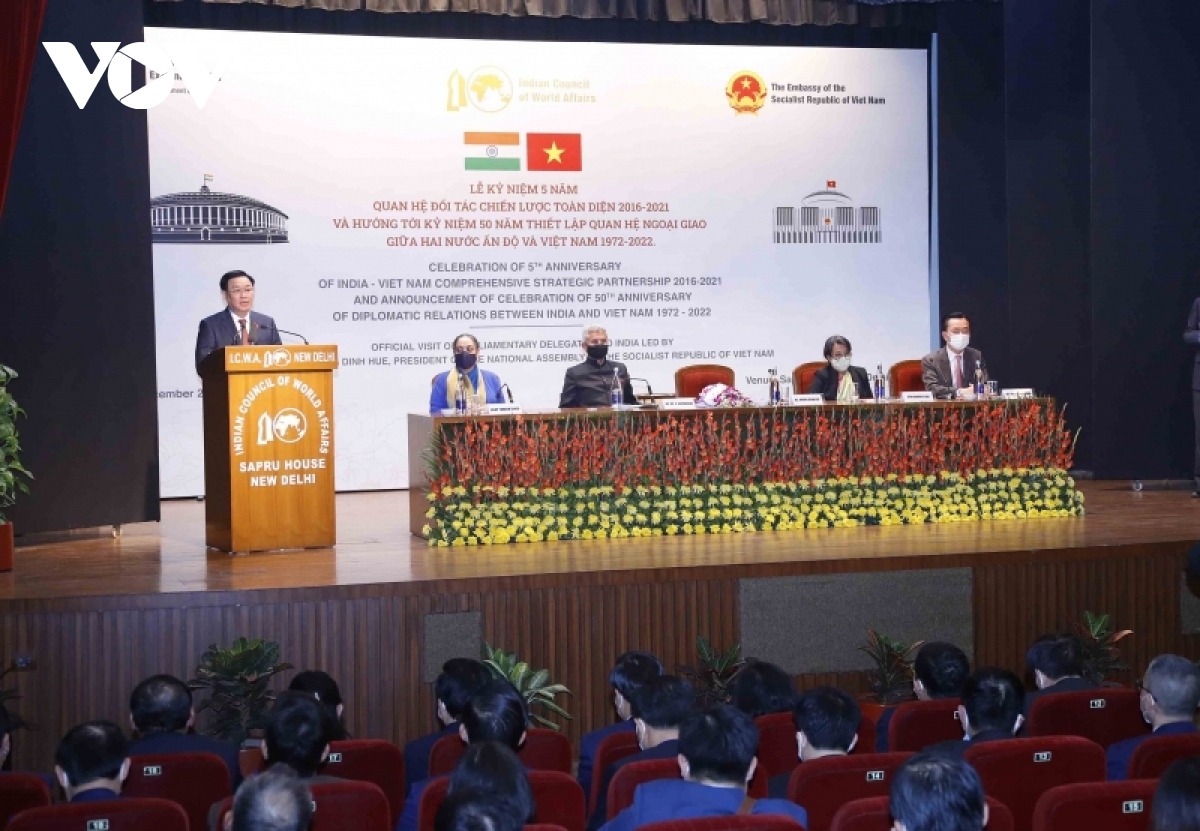 Many Vietnamese and Indian officials attend the ceremony marking five years of the comprehensive strategic partnership between the two countries.