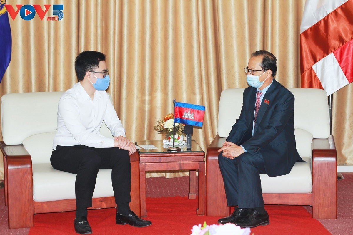 ambassador confident of stronger ties between vietnam and cambodia picture 2