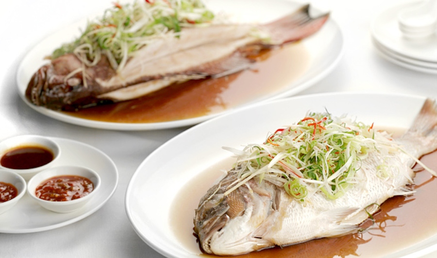 Món cá hấp. Ảnh: Tak Po