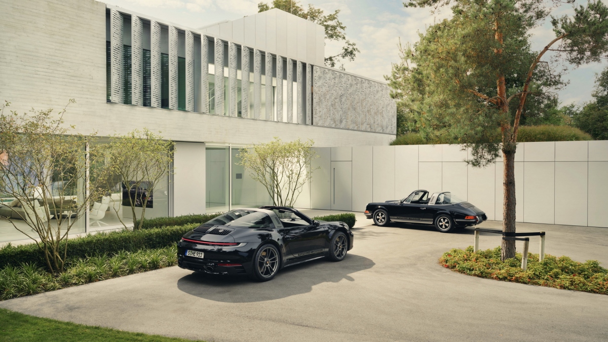 Cuối cùng, Bảo tàng Porsche sẽ kỷ niệm 50 năm thành lập bằng một cuộc triển lãm đặc biệt kéo dài đến ngày 11/7/2022. Buổi triển lãm sẽ cung cấp những cột mốc trong cuộc đời của F.A., triết lý thiết kế của Porsche và hơn thế nữa, kéo dài 5 thập kỷ với nhiều dòng sản phẩm.