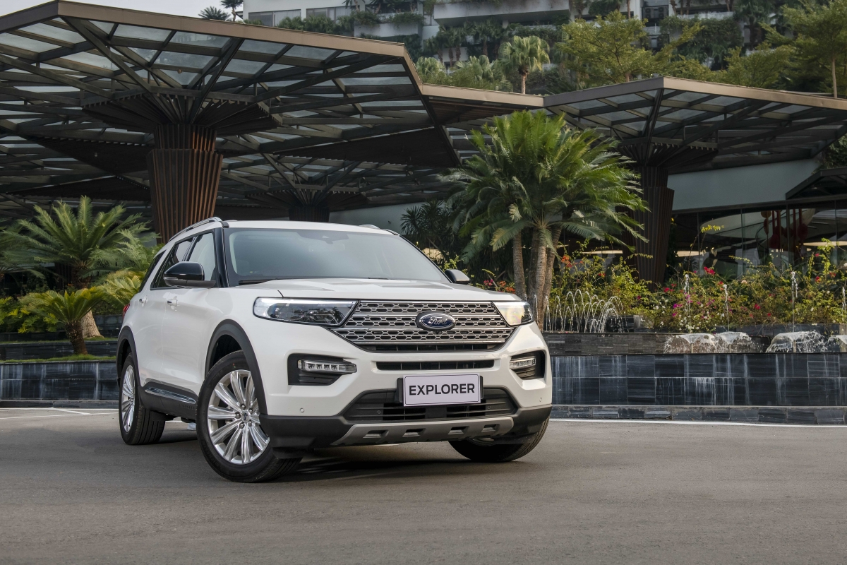 Ford Explorer 2022 chính thức ra mắt với giá 2,366 tỷ đồng