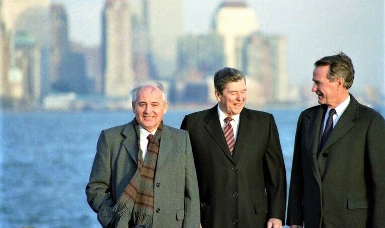 lat lai vu am sat hut gorbachev o new york nam 1988 hinh anh 1