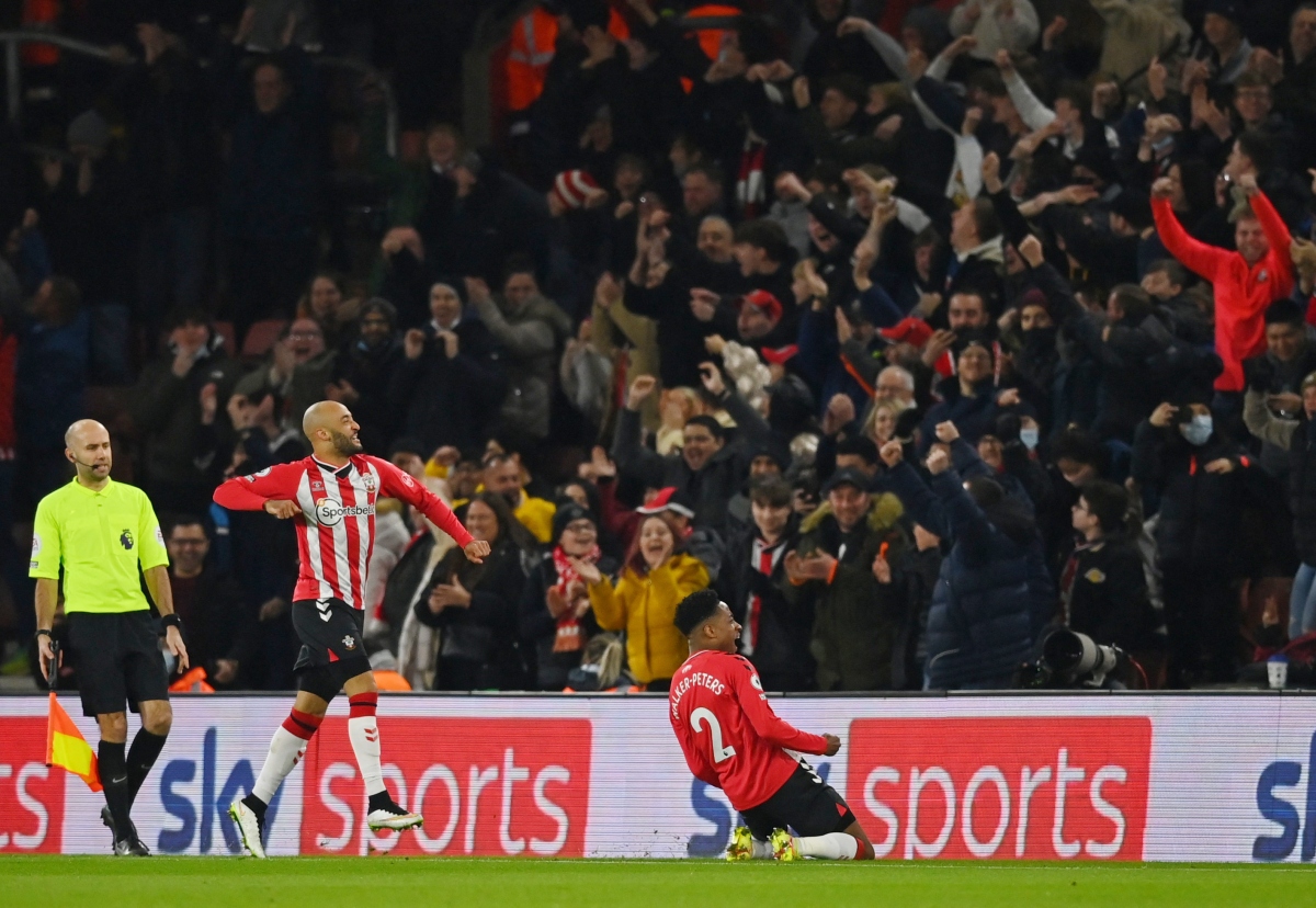 Southampton có bàn mở tỉ số từ sớm (Ảnh: Reuters).