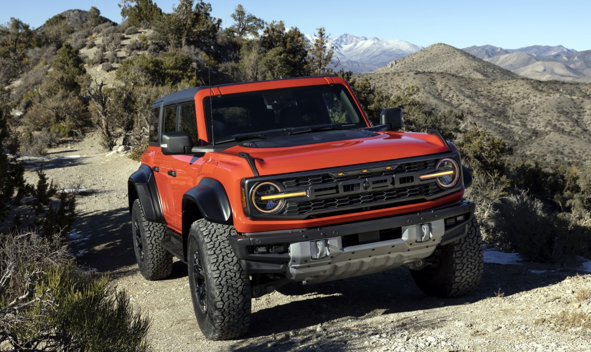 can canh ford bronco raptor phien ban dia hinh hinh anh 2