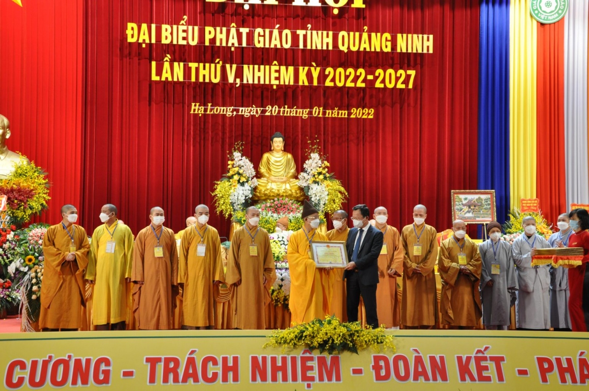 phat giao tinh quang ninh voi nhieu hoat dong tu thien va cuu tro nhan dao hinh anh 4