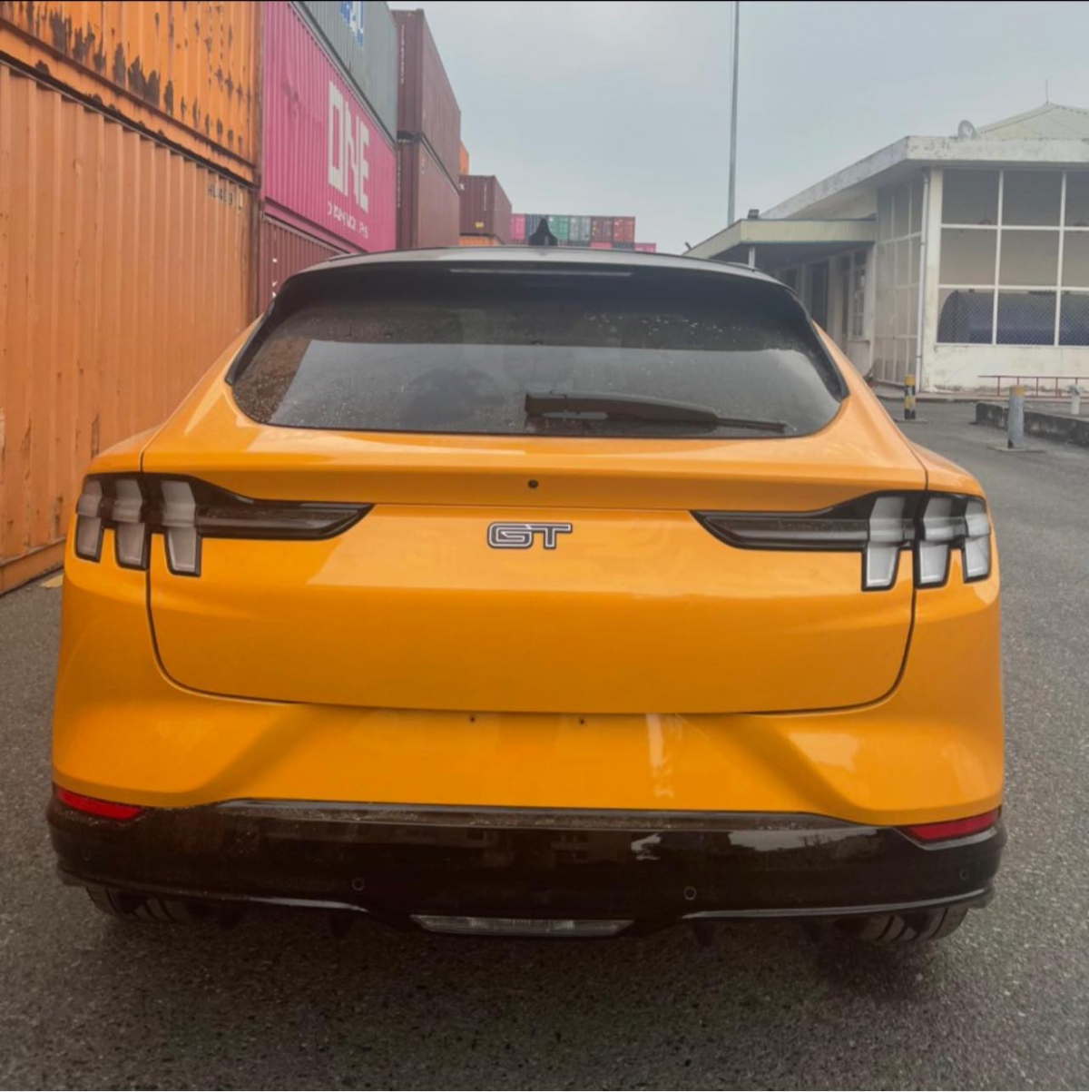can canh xe dien ford mustang mach-e gt ve viet nam hinh anh 2