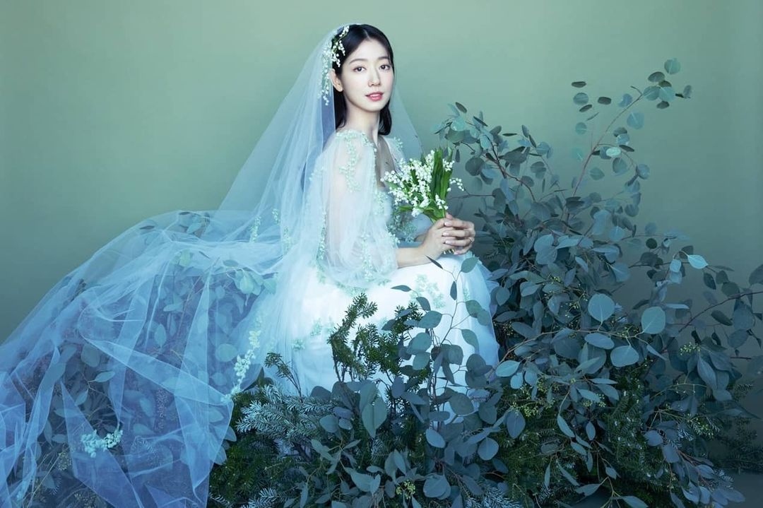 ngam loat anh cuoi cua park shin hye va ban trai kem tuoi choi tae joon hinh anh 3