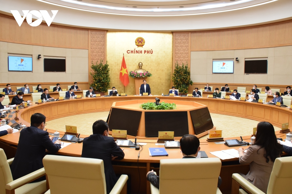 Prime Minister Pham Minh Chinh chairs January's cabinet meeting