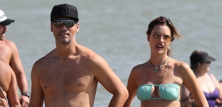 Alessandra Ambrosio hạnh phúc đón năm mới bên bạn trai ở quê nhà