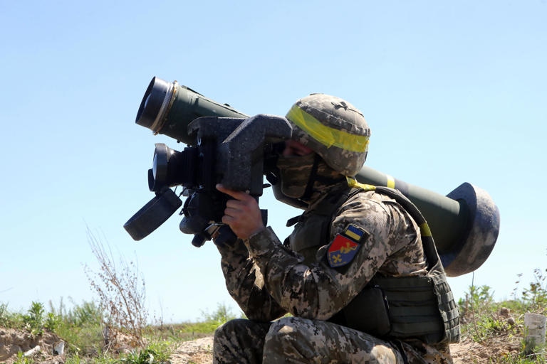 Tên lửa chống tăng FGM-148 Javelin xuất hiện trong một cuộc tập trận của Ukraine. Ảnh: Getty