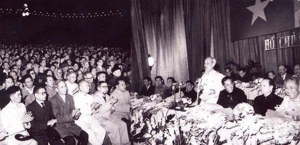 Chủ tịch Hồ Chí Minh phát biểu tại Lễ kỷ niệm 30 năm thành lập Đảng Cộng sản Việt Nam (3/2/1930 - 3/2/1960) (Ảnh tư liệu)