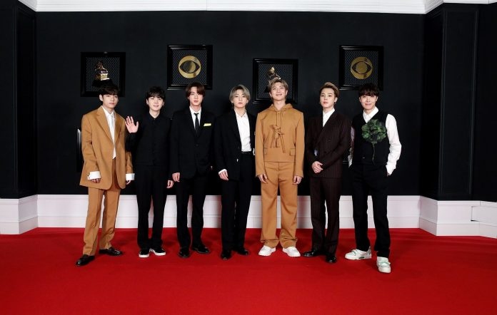 bts huy lich trinh tham du grammy 2022 hinh anh 1