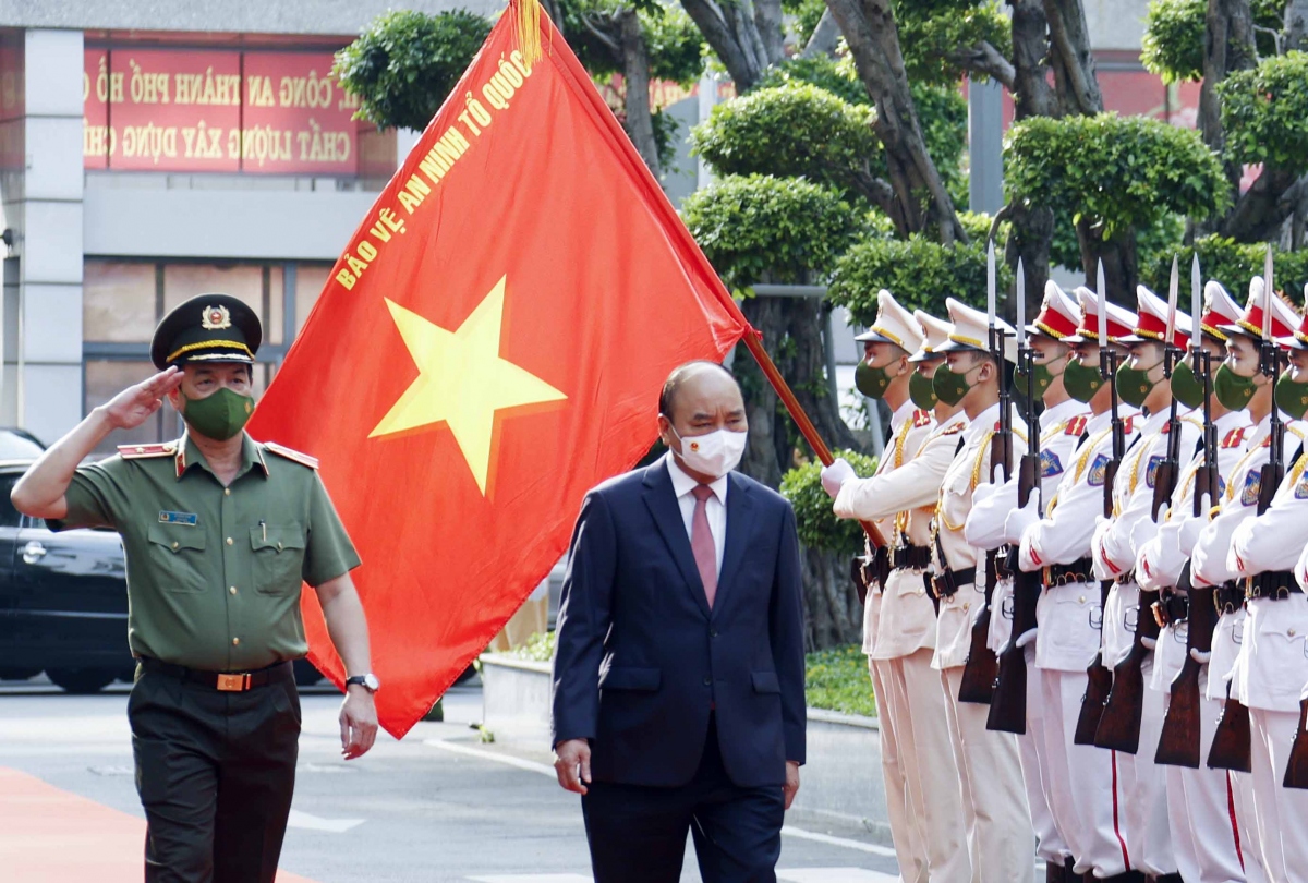 chu tich nuoc kiem tra cong tac dam bao an ninh trat tu dip tet hinh anh 2