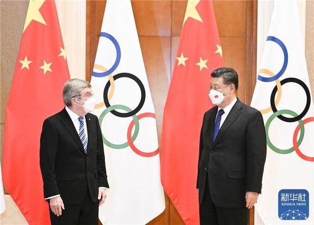 Chủ tịch Trung Quốc Tập Cận Bình đã có cuộc gặp với Chủ tịch Ủy ban Olympic Quốc tế (IOC) Thomas Bach (Ảnh: Tân Hoa xã).